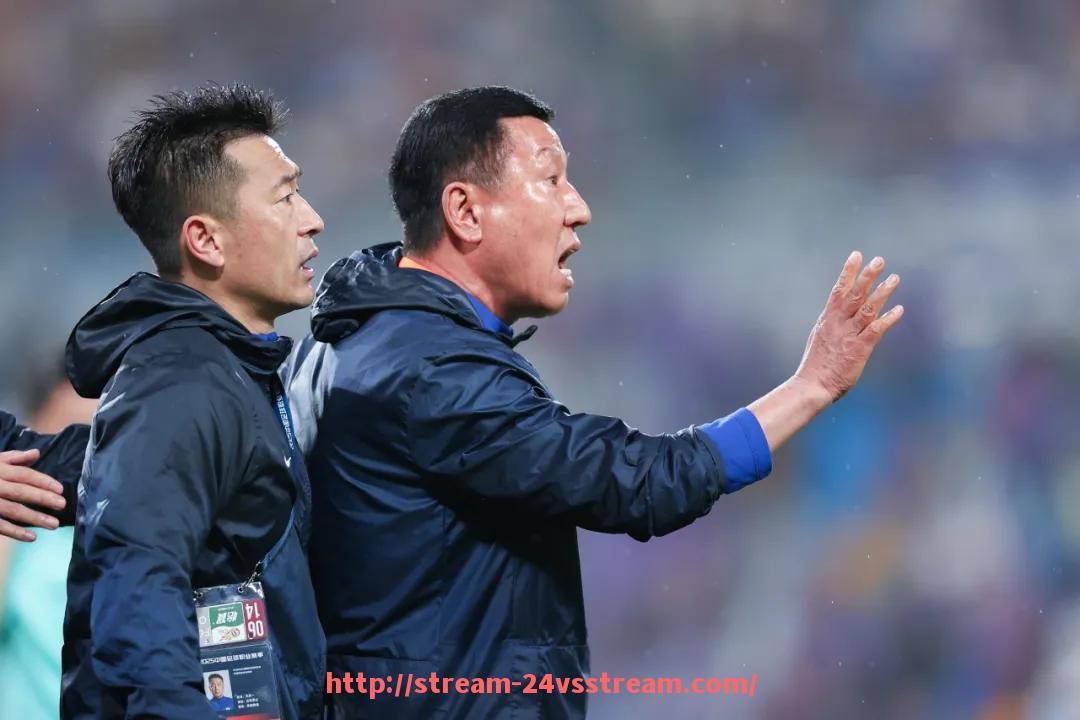 24VS体育直播-CBA中国足球篮球职业联赛的互动与发展：CBA与中国足球、篮球联赛之间的互动